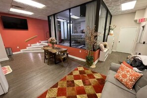 Interior - Nice Prince and Princess Suite! (Memphis)