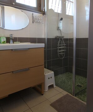 Shower - Gite la Pinassotte - GUJAN-MESTRAS (GUJAN-MESTRAS)