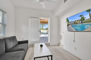 Classic Studio | Living area