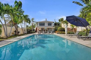 Studio classique | Piscine