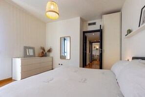 City Apartment, Balcony - Pavese by Wynwood House (Milan)