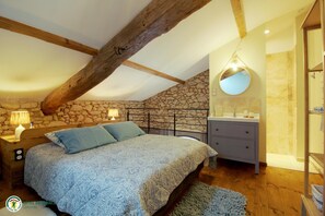 Room - Vrbo Property (SAINT LAURENT DU BOIS)