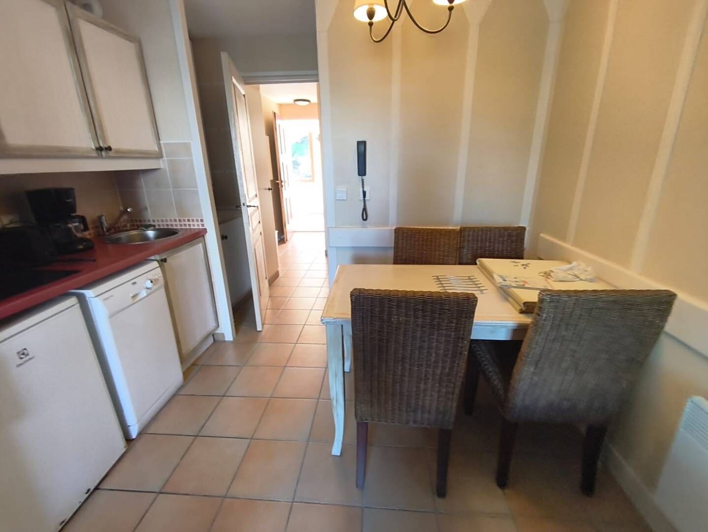 Fridge, dishwasher, toaster, cookware/dishes/utensils
