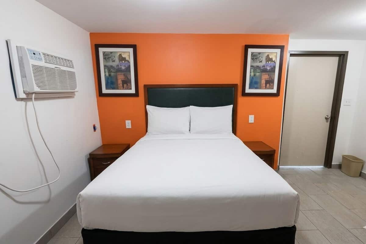 Basic Double Room, 1 Double Bed, Kitchenette