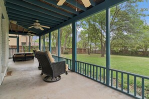 Terrace/patio - World Cup Dallas 2026-Forest Hills Premier Estate-Chef's Kitchen-Huge Backyard (Dallas)