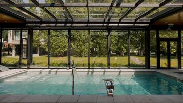Piscine couverte, piscine chauffée