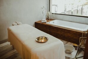Spa - Relax & Recharge in a Charming Balcony Room Near Green Spaces | Free Breakfast (Río Cuarto)