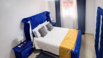3 bedrooms, iron/ironing board, WiFi, bed sheets