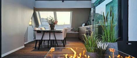 屋外ダイニングエリア