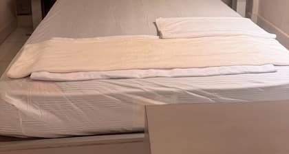 Cozy 1-bedroom bed & breakfast in lovely Tambon Karon with AC
No window.