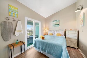 Room - West End, Beautiful Ocean Views, Across From Beach, Pool (Panama City Beach)
