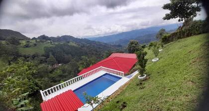 El Mirador De Serrato
