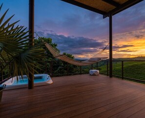 Terrace/patio - Chic Airstream Getaway Best Arenal Volcano View (Monterrey)