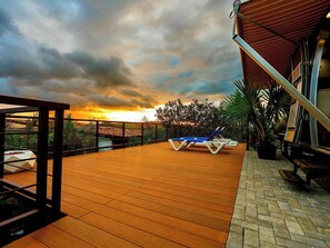 Terrace/patio - Chic Airstream Getaway Best Arenal Volcano View (Monterrey)