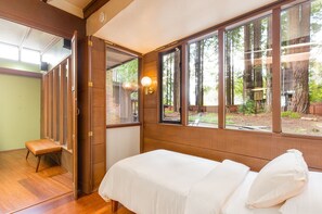 4 Schlafzimmer, Schreibtisch, Bügeleisen/Bügelbrett, kostenloses WLAN