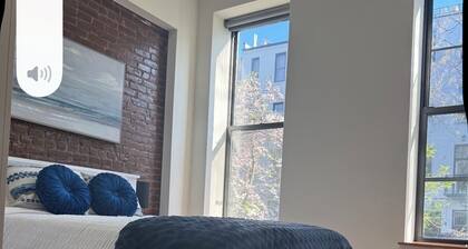 Modern Brownstone Private 1-Bedroom Apartment Near Times Square – Private, Cozy