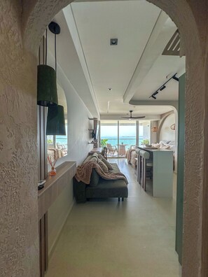 Living area - Suite with sea view, 15 min from downtown. (Cartagena de Indias)