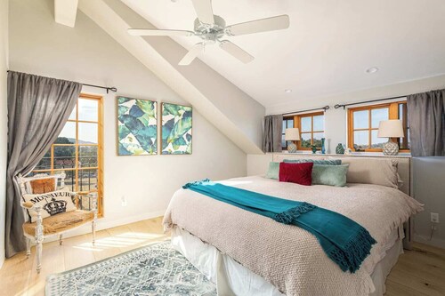 Modern Farmhouse in the Hills