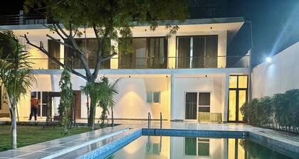 GoBravo Luxe Kapashera New Delhi