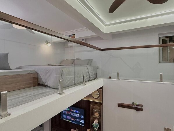 Basic-Studio, Balkon