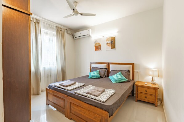 Room - Elegant 2-Bedroom Duplex Apartment With 3 AC's In The Heart Of Benaulim (Benaulim)