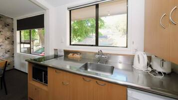Appartement Supérieur, 2 chambres, vue montagne | Cuisine privée