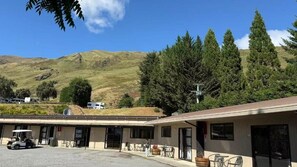 Căn hộ dành cho gia đình, 2 phòng ngủ, quang cảnh núi | Ngoại thất