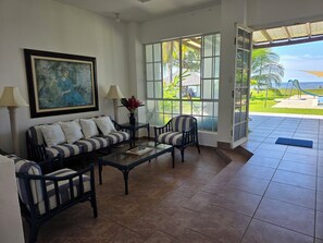 Living area - Oceanfront Paradise on a Private Beach House in Miravalle, Sonsonate (Miravalles)
