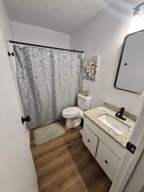 Hair dryer - 2BR 1.5BA Gorgeous Condo Near Hospitals - Shopping (Saint Andrews)