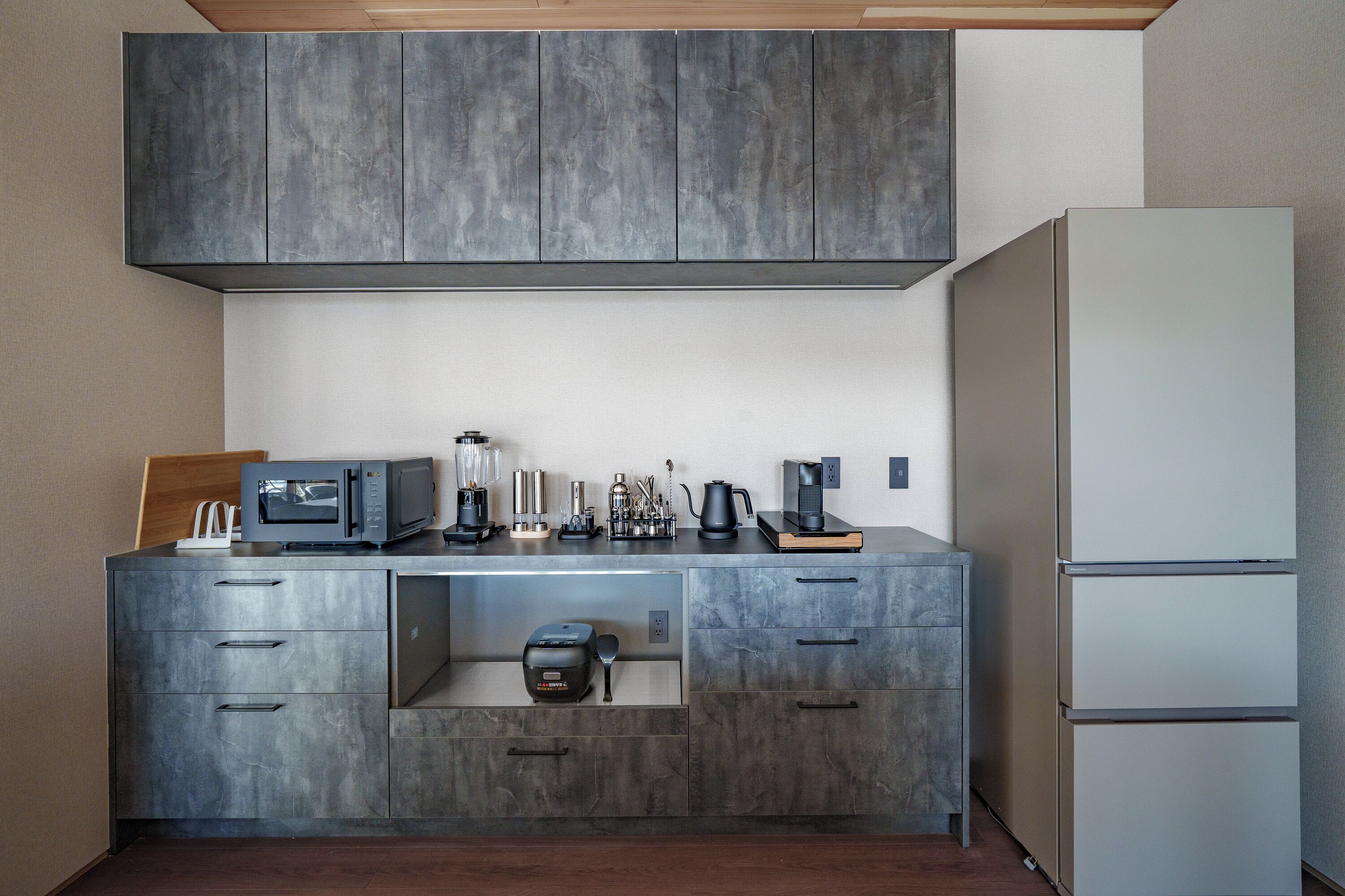 Luxury Villa, Mountain View | Private kitchen