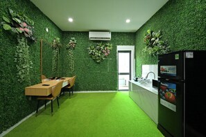 Superior Double Room - Crowne Cafe 2 - Ky Con (Ho Chi Minh)