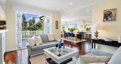 Bright & Spacious Coastal Retreat in Mission Bay | The Rose Cottage by Homello