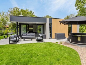Terrace/patio - Wellness cottage with sauna by the sea (Kamperland)