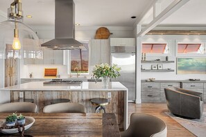 Private kitchen - El Toro - Upscale Villa (Austin)