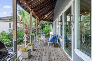 Terrace/patio - Private Lake Travis Estate - Resort Pool, Spa & Panoramic Views (Austin)
