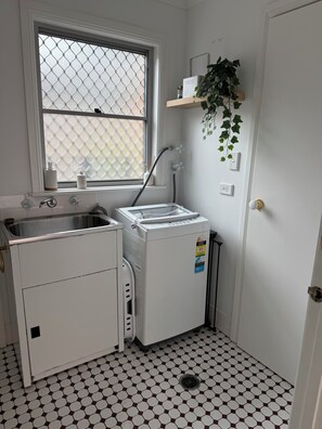 Interior - Beach Dayz (Umina Beach)