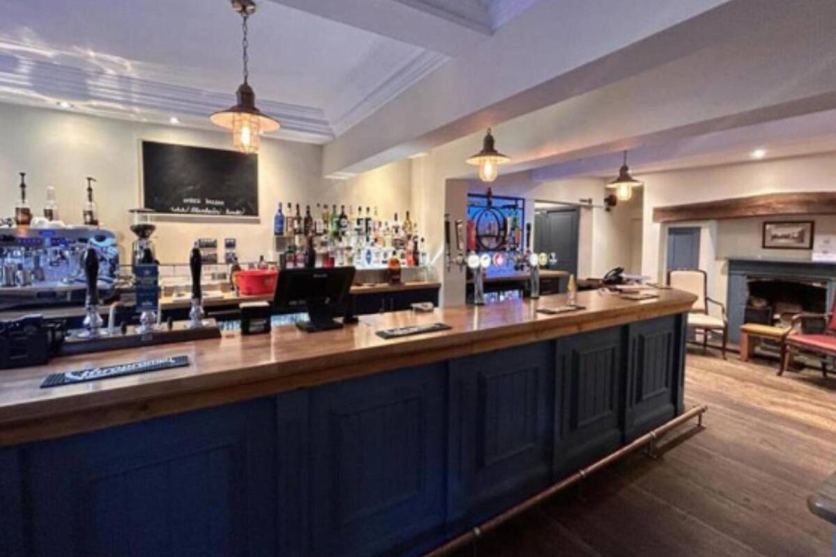 独立别墅 | 酒吧(店内)