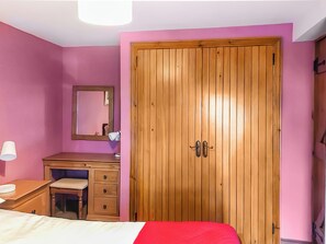 Free WiFi - 2 bedroom accommodation in Carrickfergus (Carrickfergus)