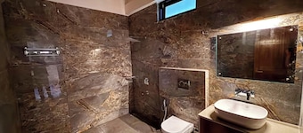 Luxury Hotel Sapphire Inn-Mountain View