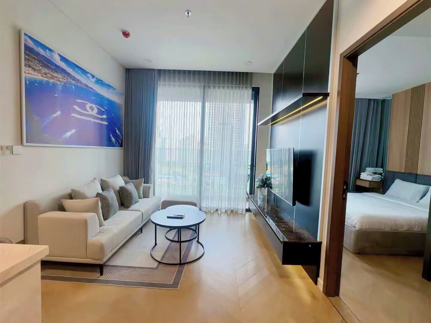 Deluxe Apartment, City View