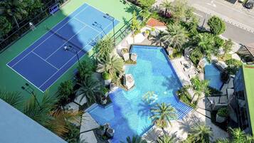 Deluxe Apartment, 3 Bedrooms, City View | Pemandangan dari bilik