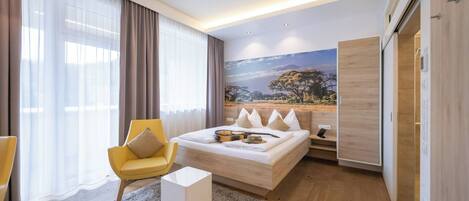 1 bedroom, iron/ironing board, Internet, bed sheets