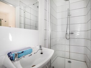 Towels - 1 bedroom accommodation in Paignton (Paignton)