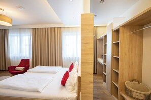1 chambre, fer et planche à repasser, accès Internet, draps fournis