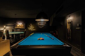 غرفة الألعاب