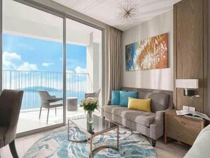 Estudio junior, vistas al mar