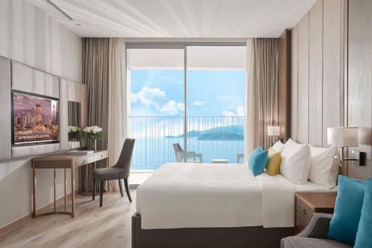 Junior Studio, Sea View