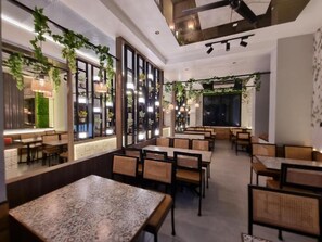 Dining - Hotel Aishwarya (Pandharpur)