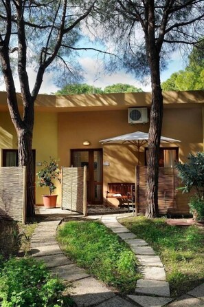 Exterior - Residenza Abbaechelu T6 2 bedroom apartment sleeps 6 unit 2 (Santa Margherita di Pula)