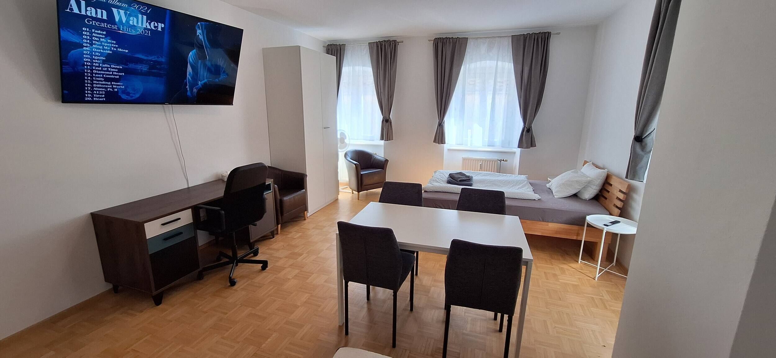 1 bedroom, iron/ironing board, internet, bed sheets
